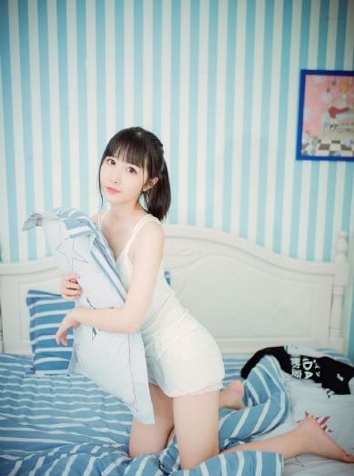 掀起妈妈裙子挺进去_蓝光影视在线观看